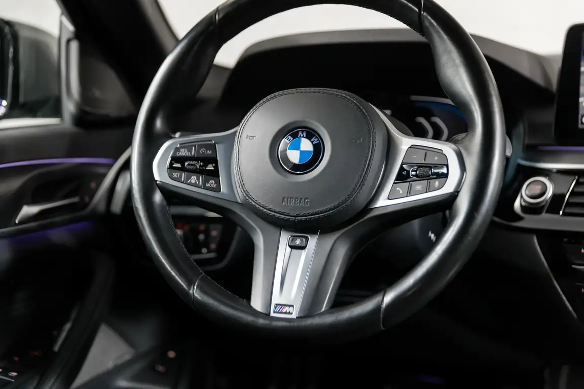 BMW 5 SERIES