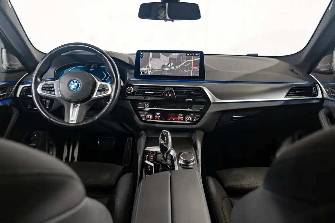 BMW 5 SERIES