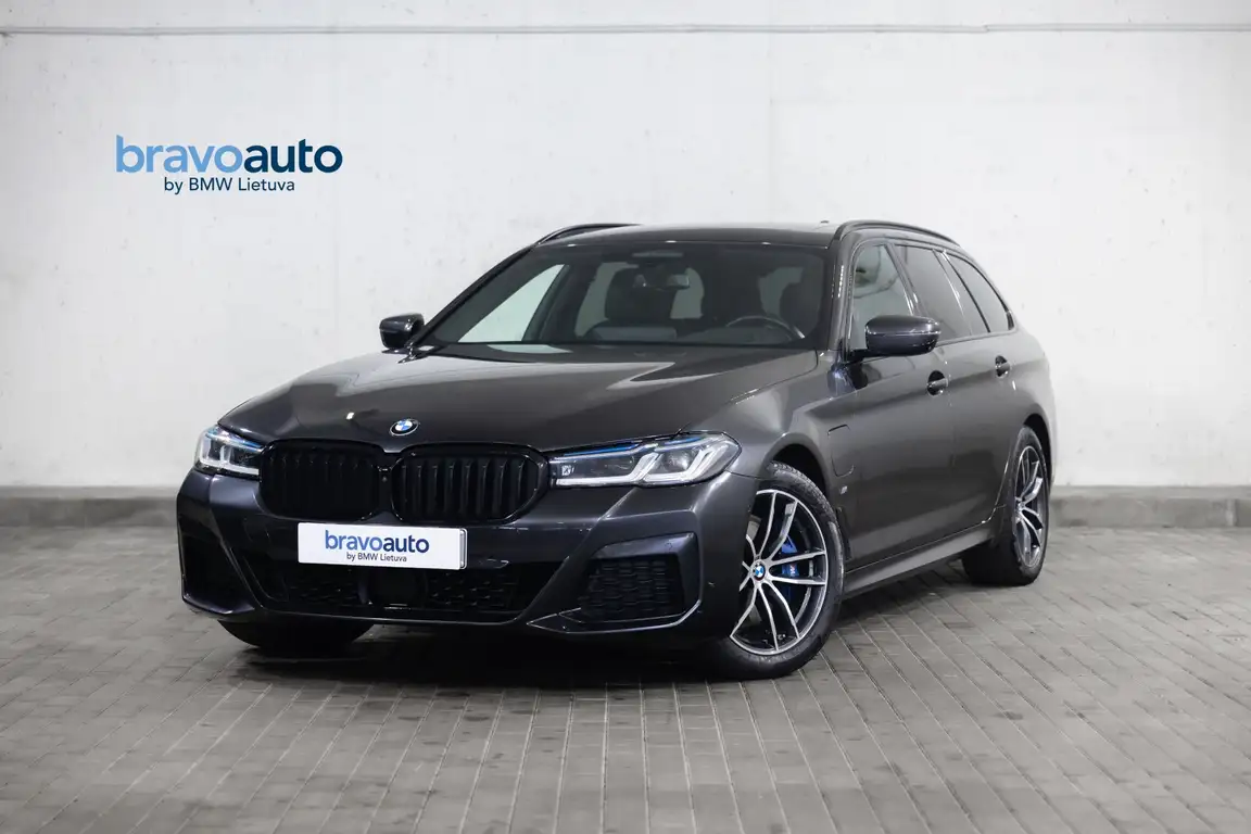 BMW 5 SERIES