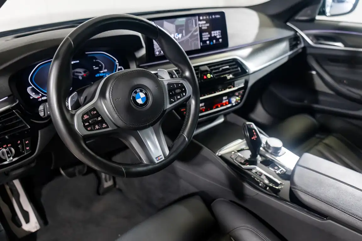 BMW 5 SERIES