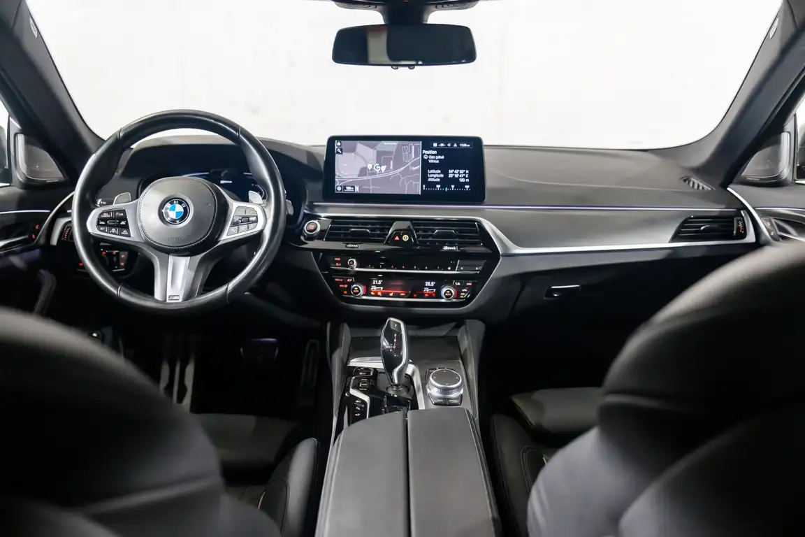 BMW 5 SERIES