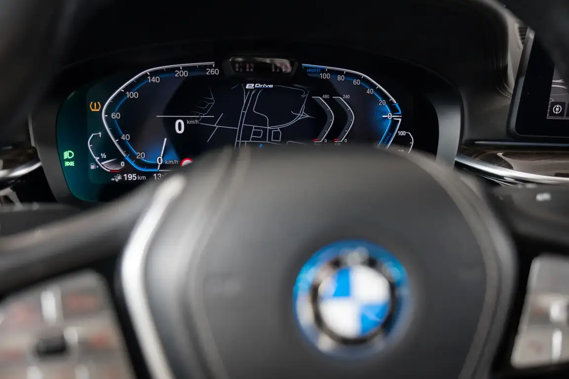 BMW 5 SERIES