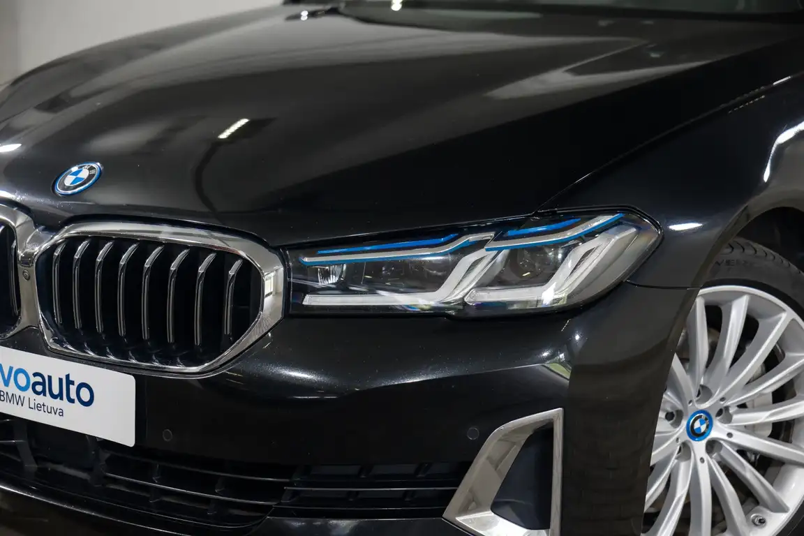 BMW 5 SERIES