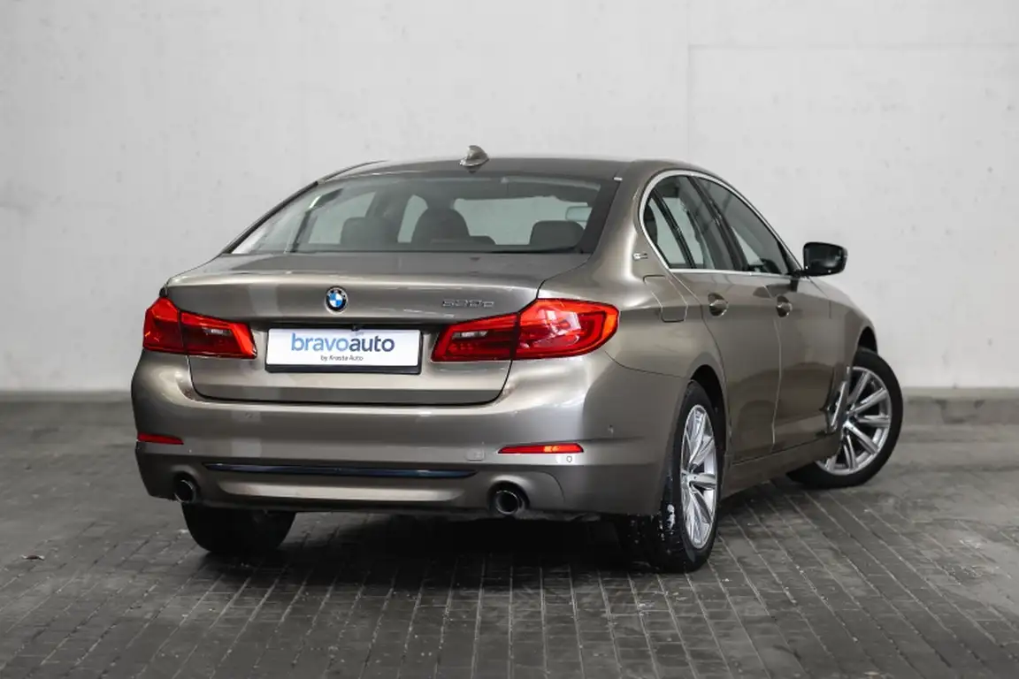 BMW 5 SERIES