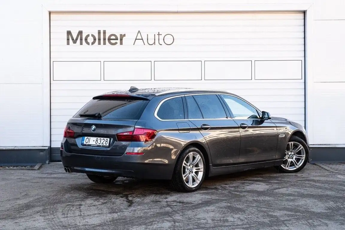 BMW 5 SERIES
