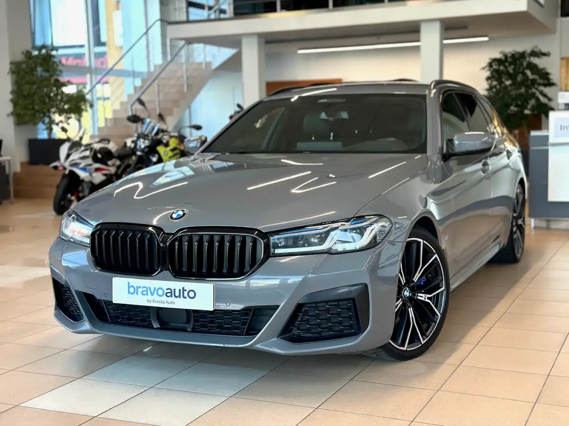 BMW 5 SERIES