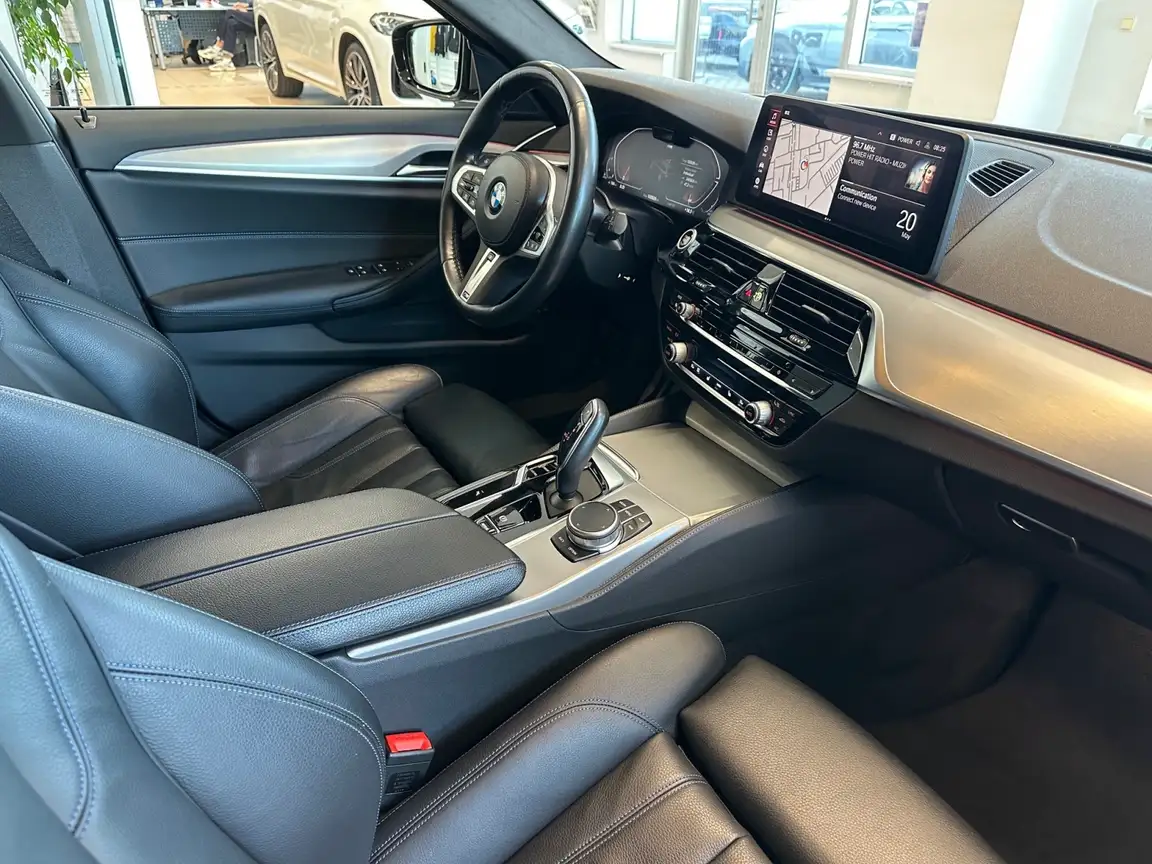 BMW 5 SERIES