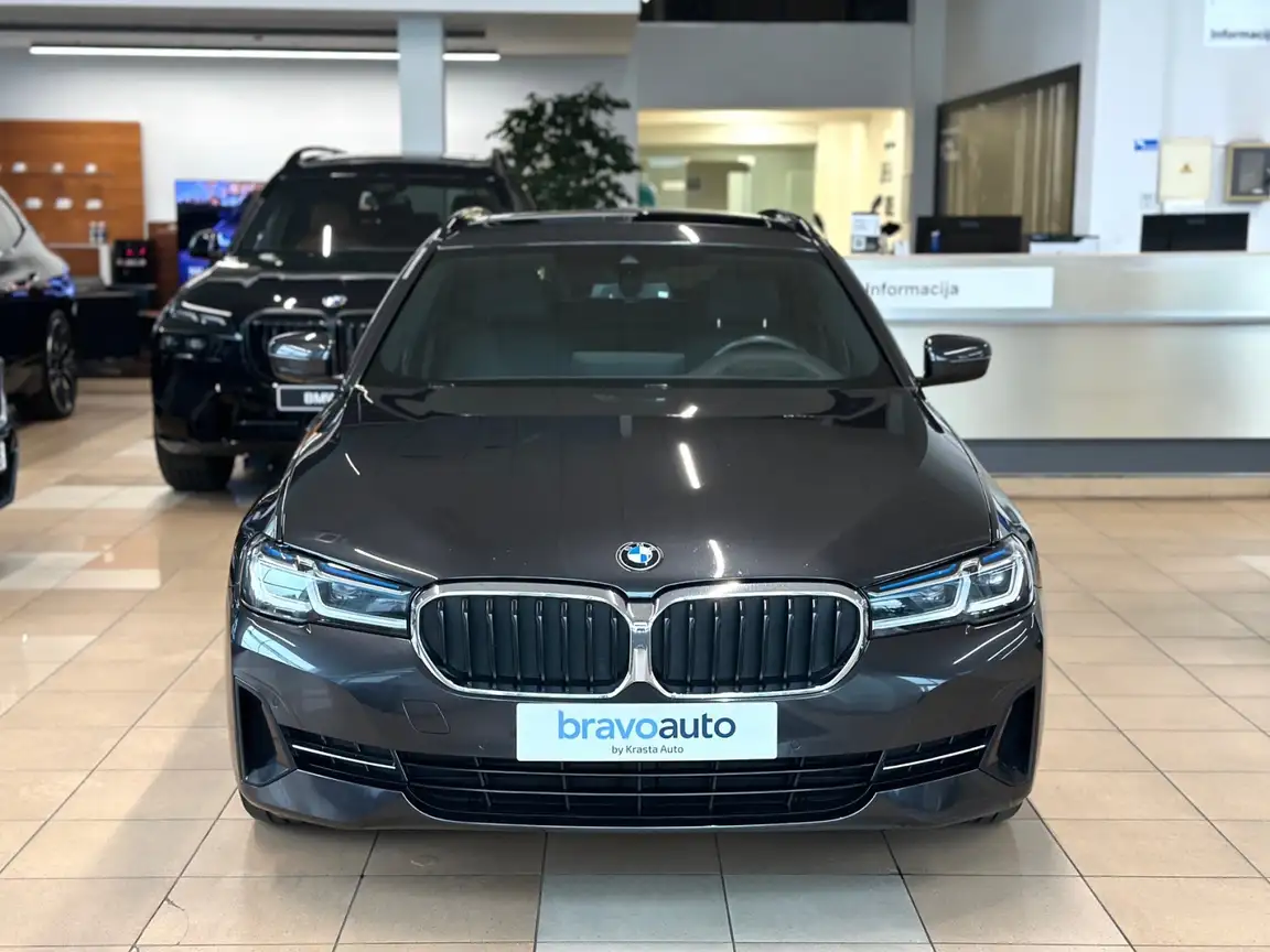 BMW 5 SERIES