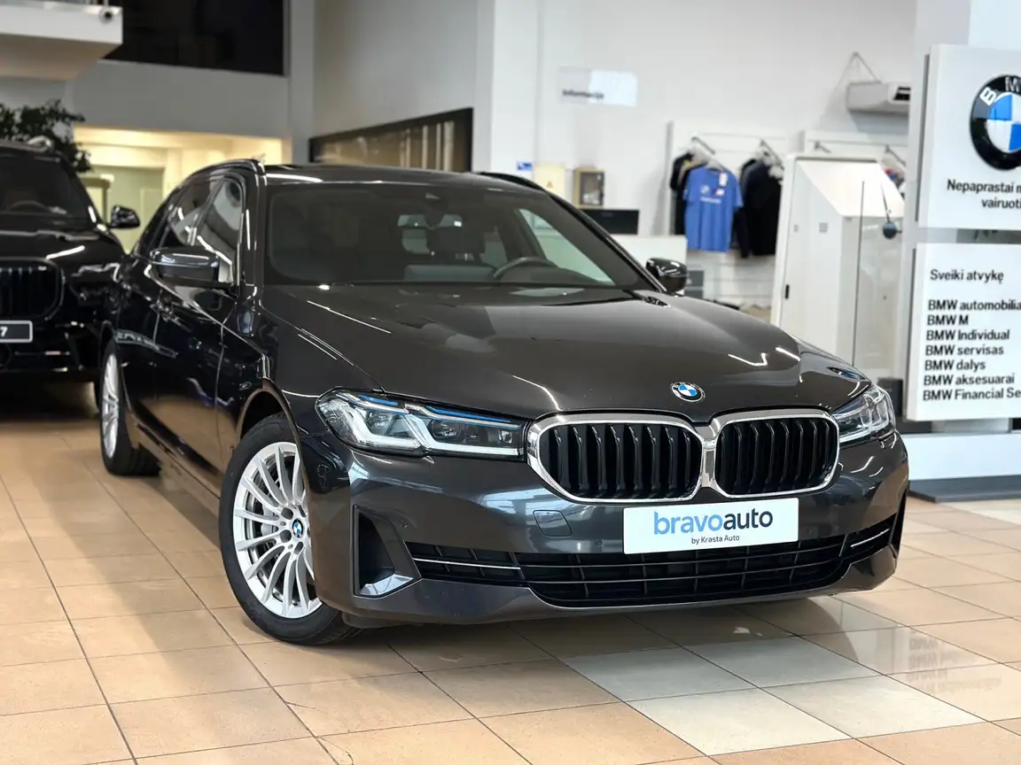 BMW 5 SERIES