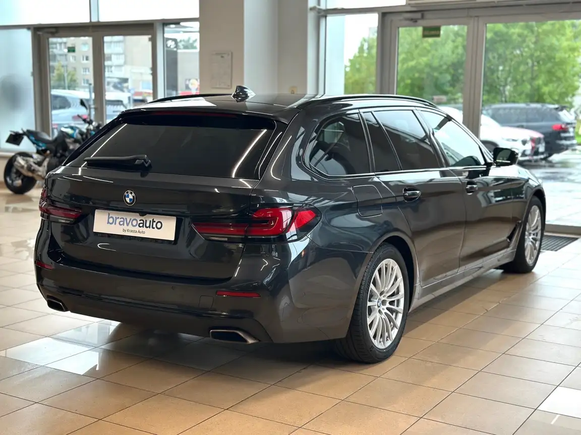 BMW 5 SERIES