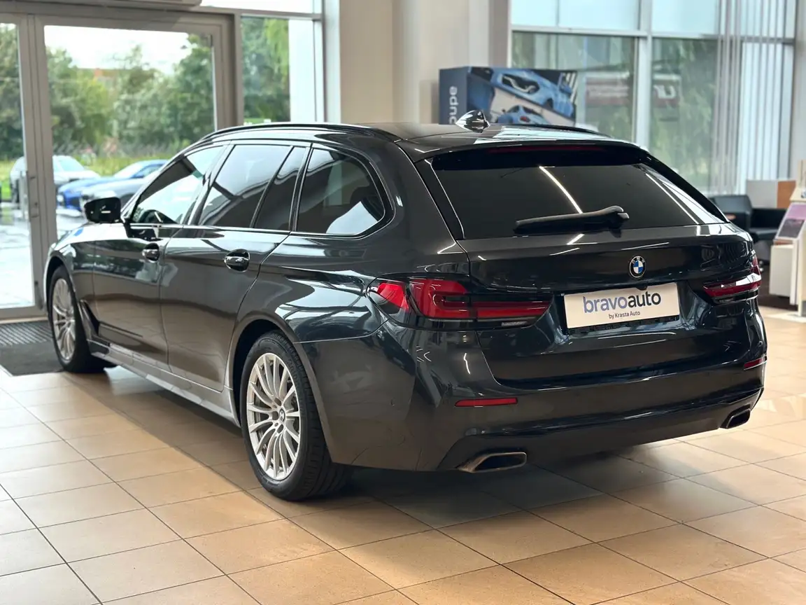 BMW 5 SERIES