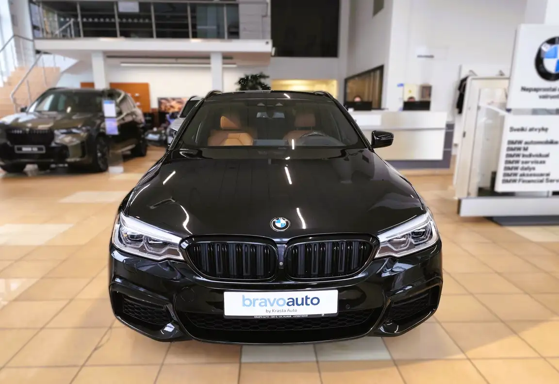 BMW 5 SERIES