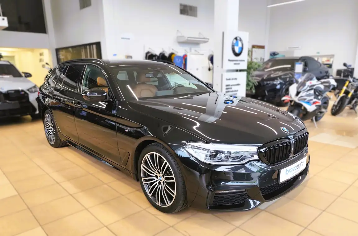 BMW 5 SERIES