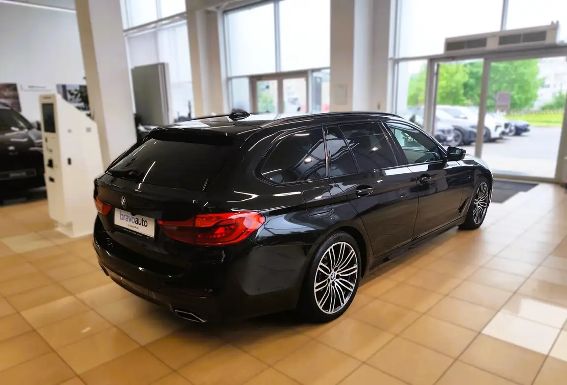 BMW 5 SERIES