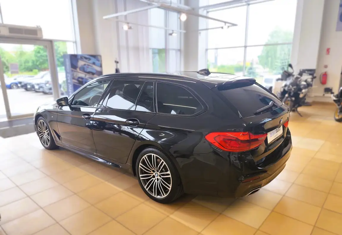 BMW 5 SERIES