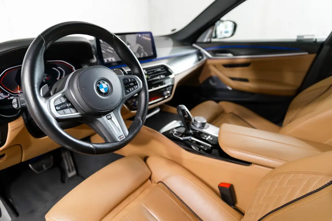 BMW 5 SERIES
