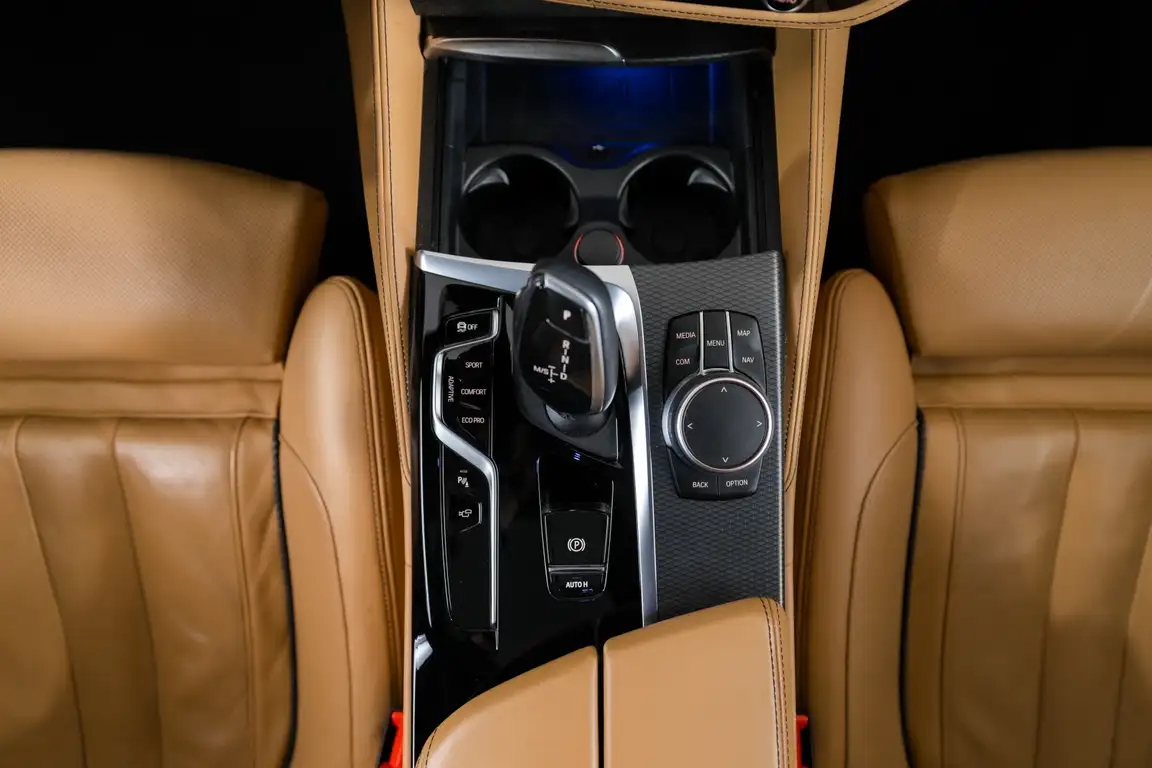 BMW 5 SERIES