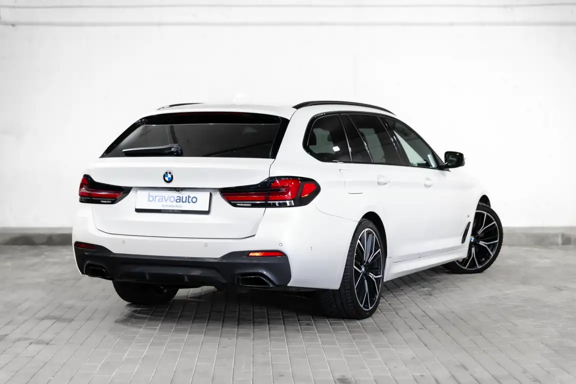 BMW 5 SERIES