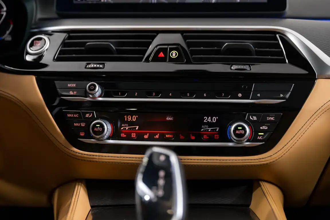 BMW 5 SERIES