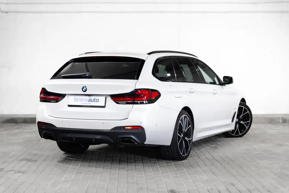 BMW 5 SERIES