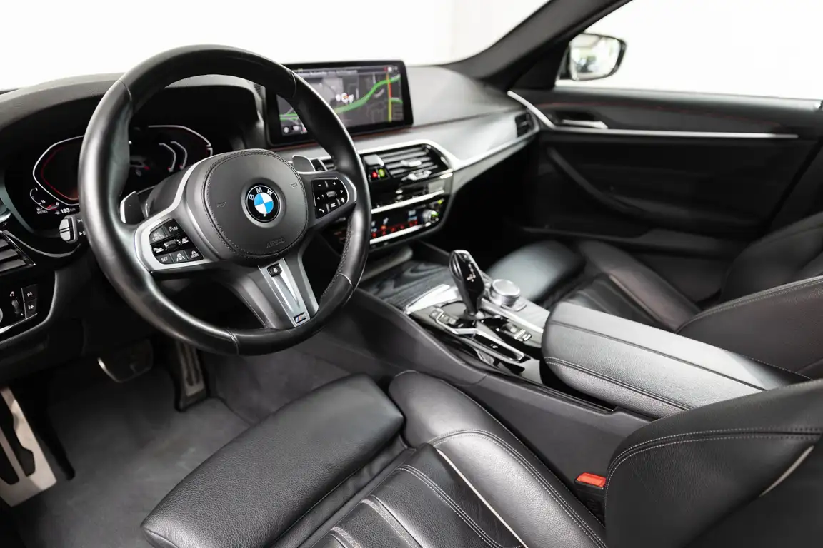 BMW 5 SERIES