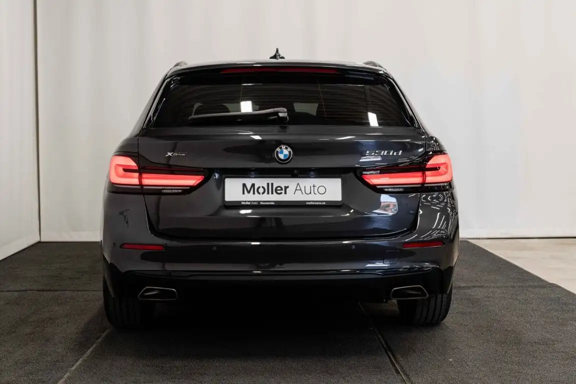 BMW 5 SERIES