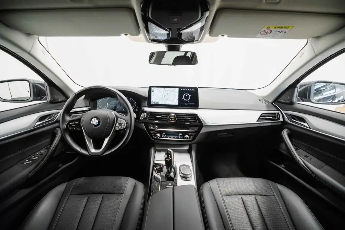 BMW 5 SERIES