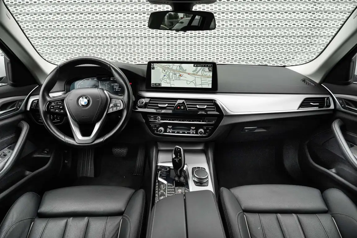 BMW 5 SERIES