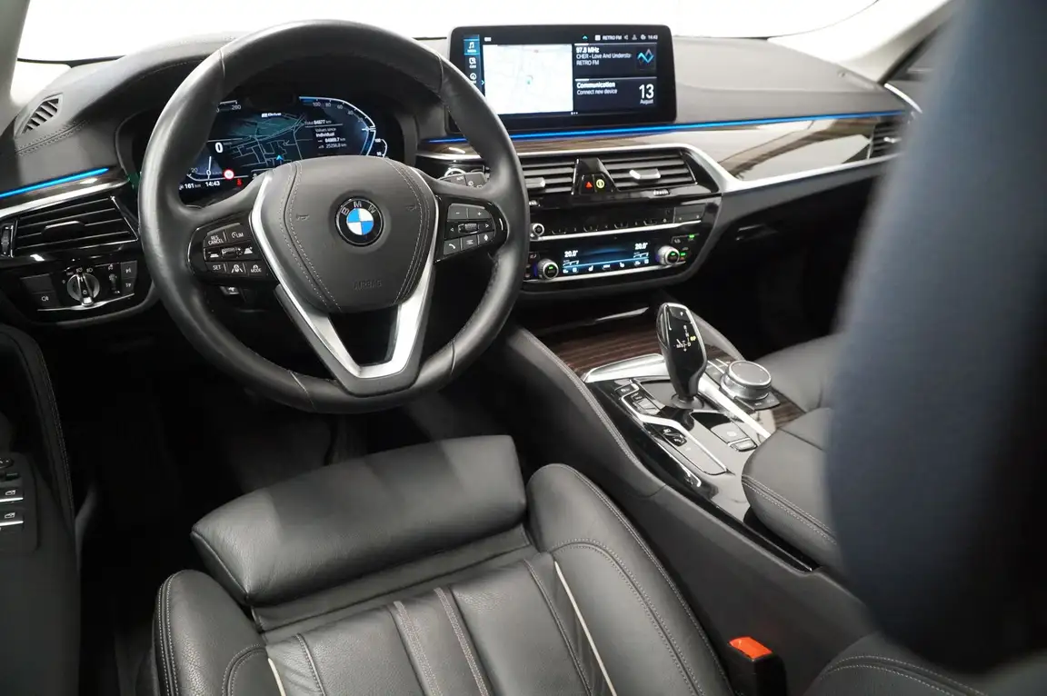 BMW 5 SERIES
