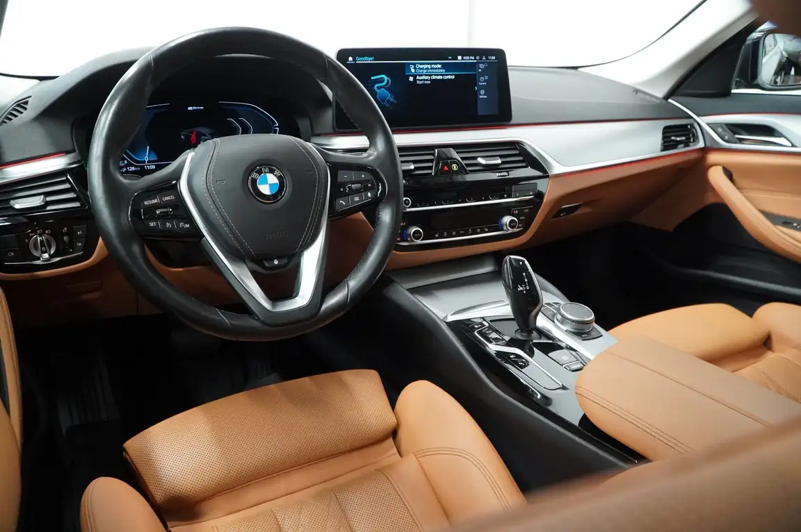 BMW 5 SERIES