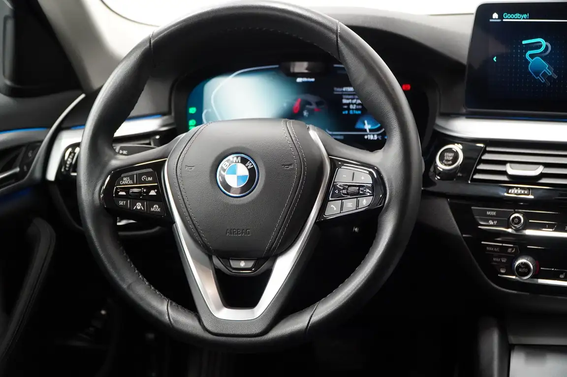 BMW 5 SERIES