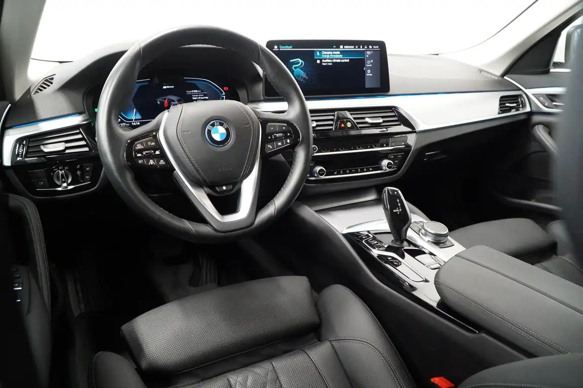 BMW 5 SERIES