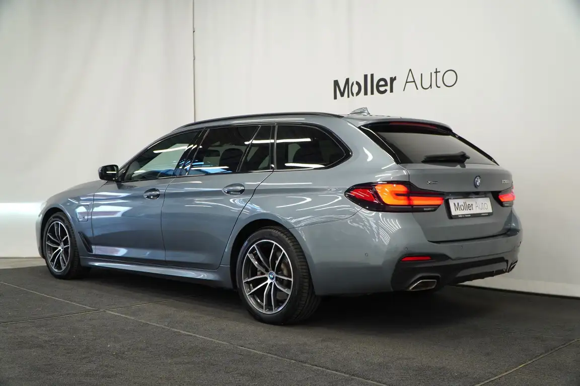 BMW 5 SERIES