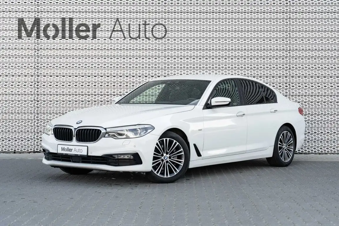 BMW 5 SERIES