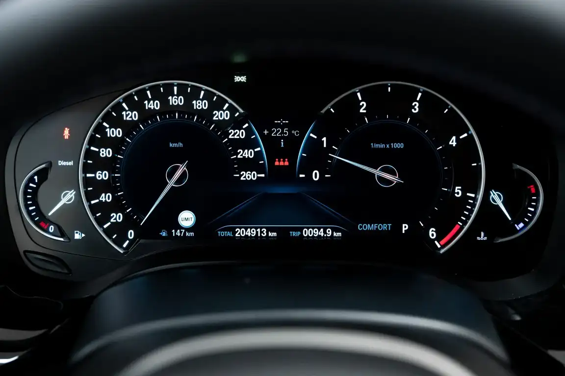 BMW 5 SERIES