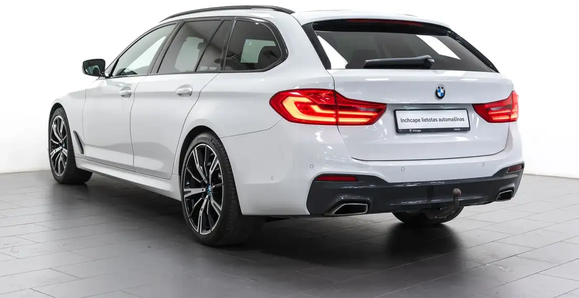 BMW 5 SERIES