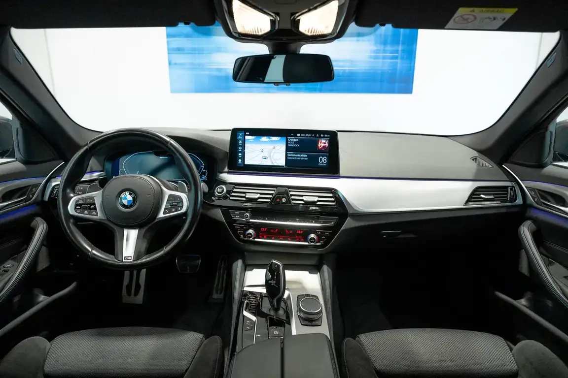 BMW 5 SERIES