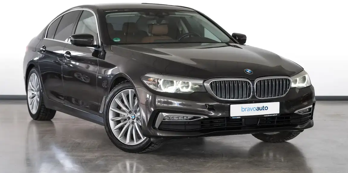 BMW 5 SERIES