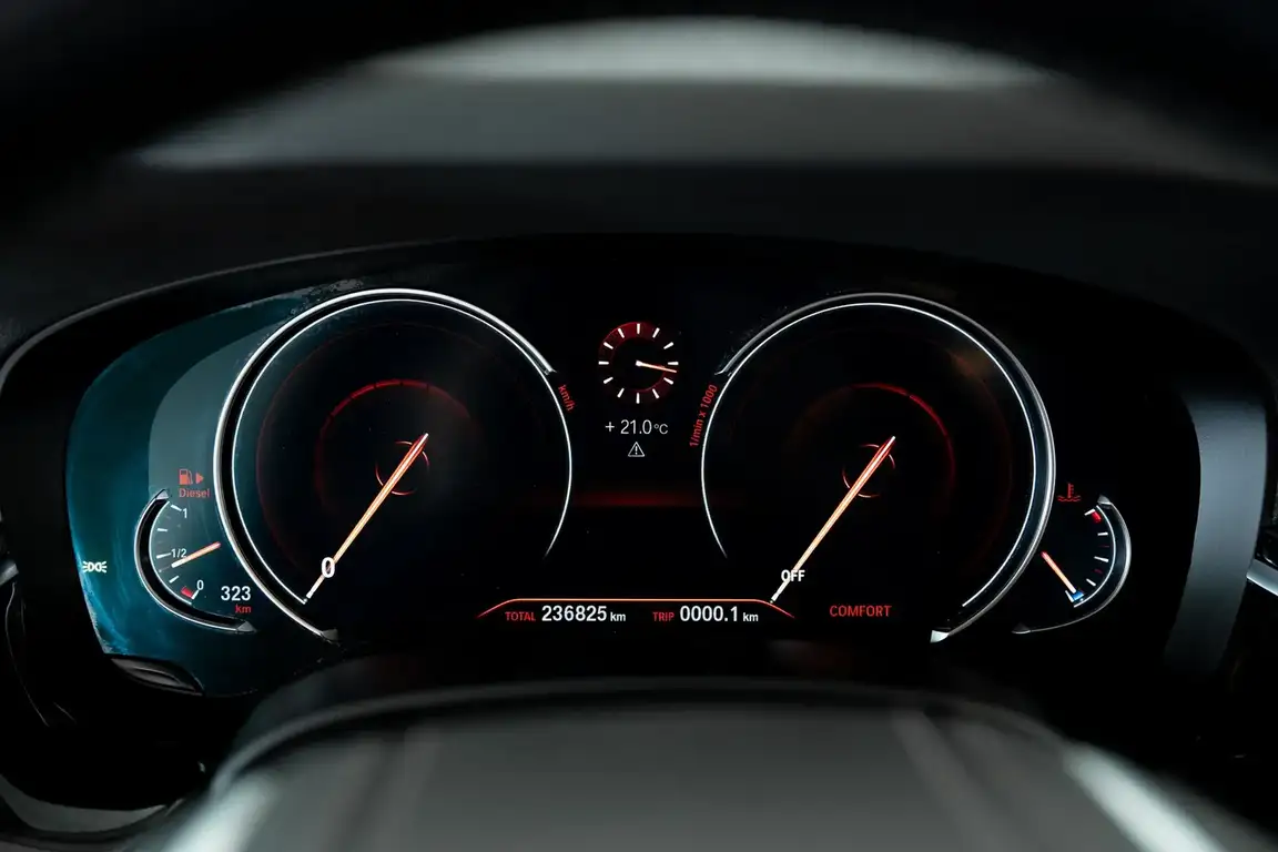 BMW 5 SERIES