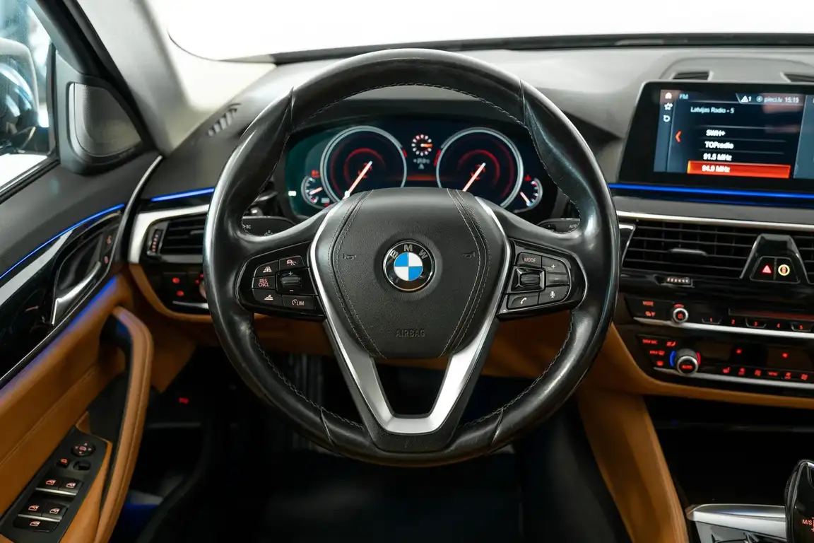 BMW 5 SERIES