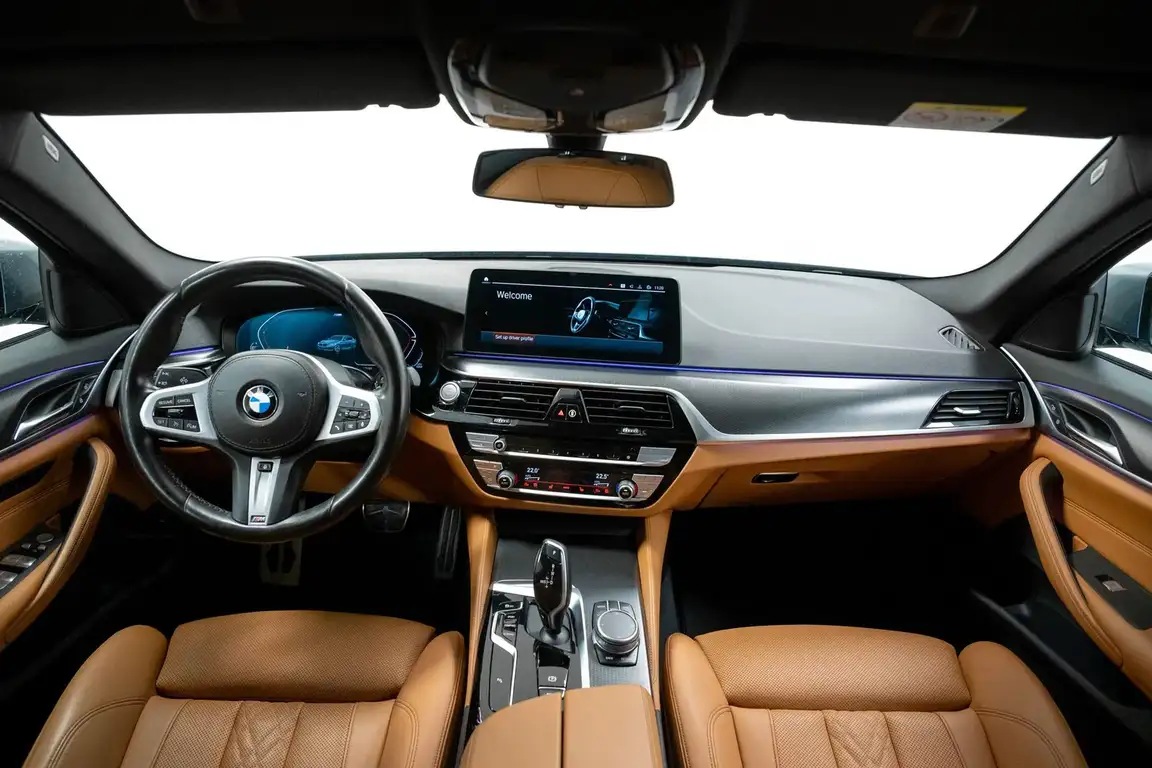 BMW 5 SERIES