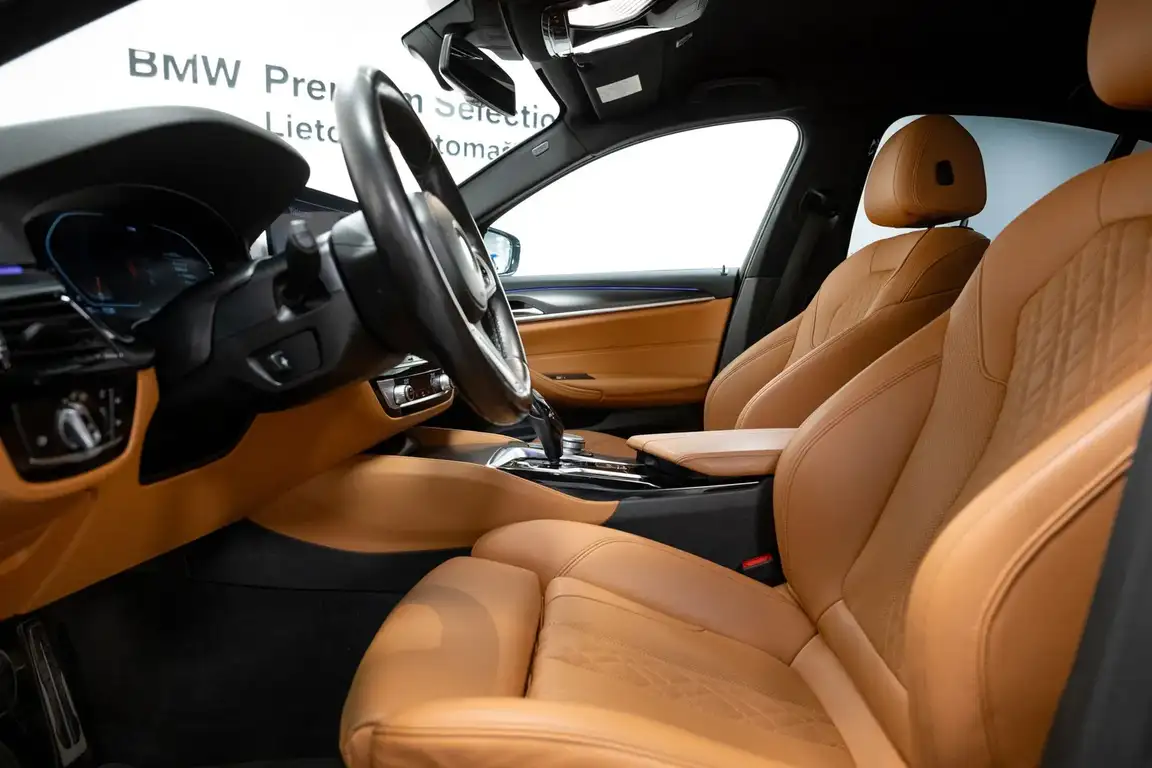 BMW 5 SERIES