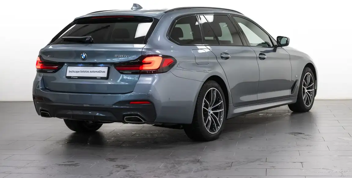 BMW 5 SERIES