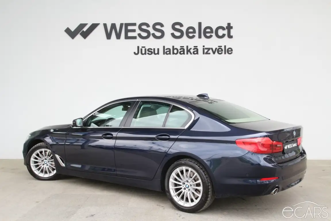 BMW 5 SERIES