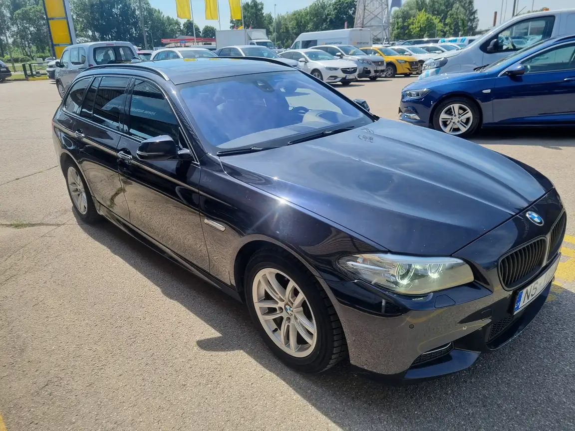 BMW 5 SERIES