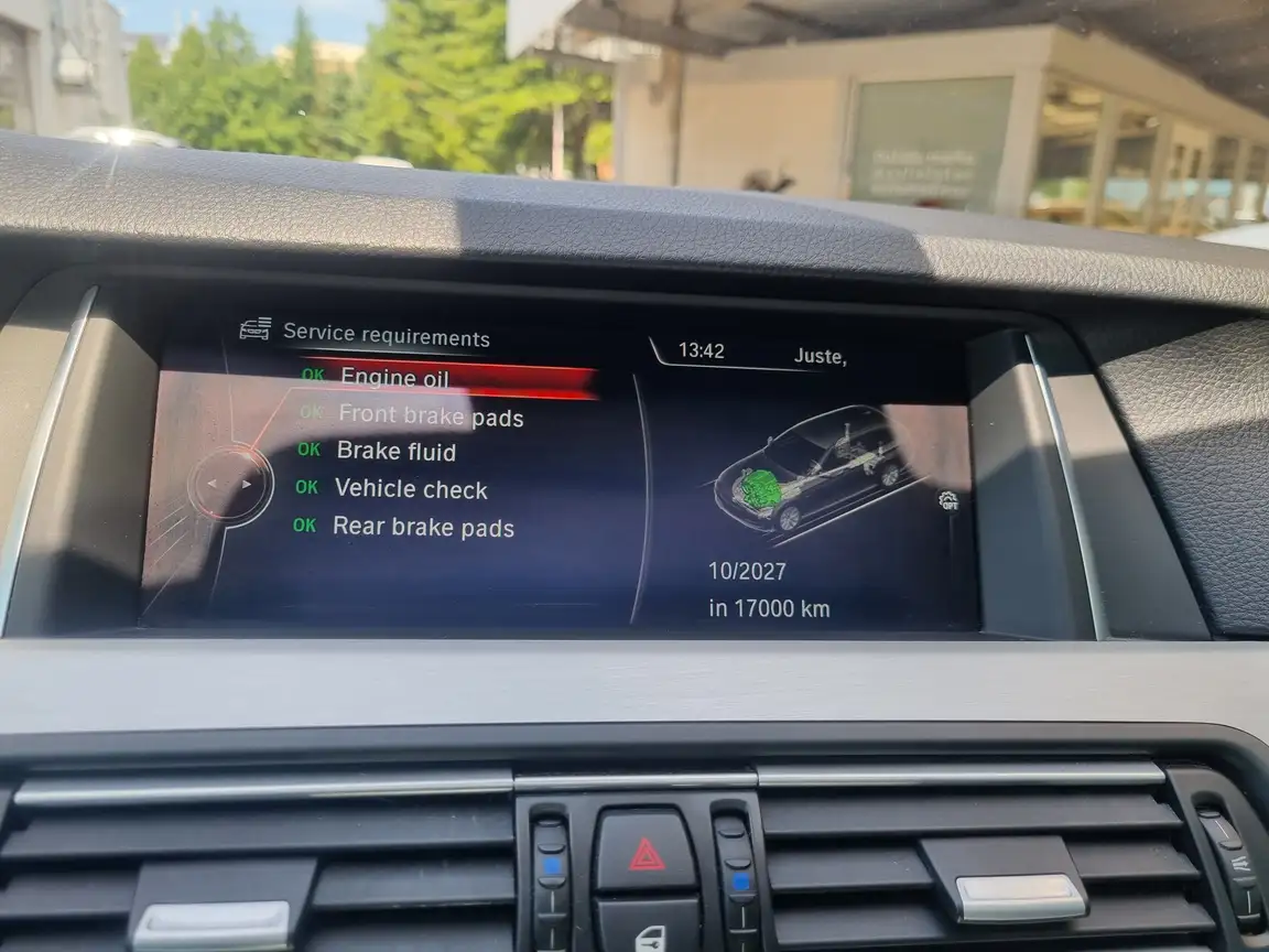 BMW 5 SERIES