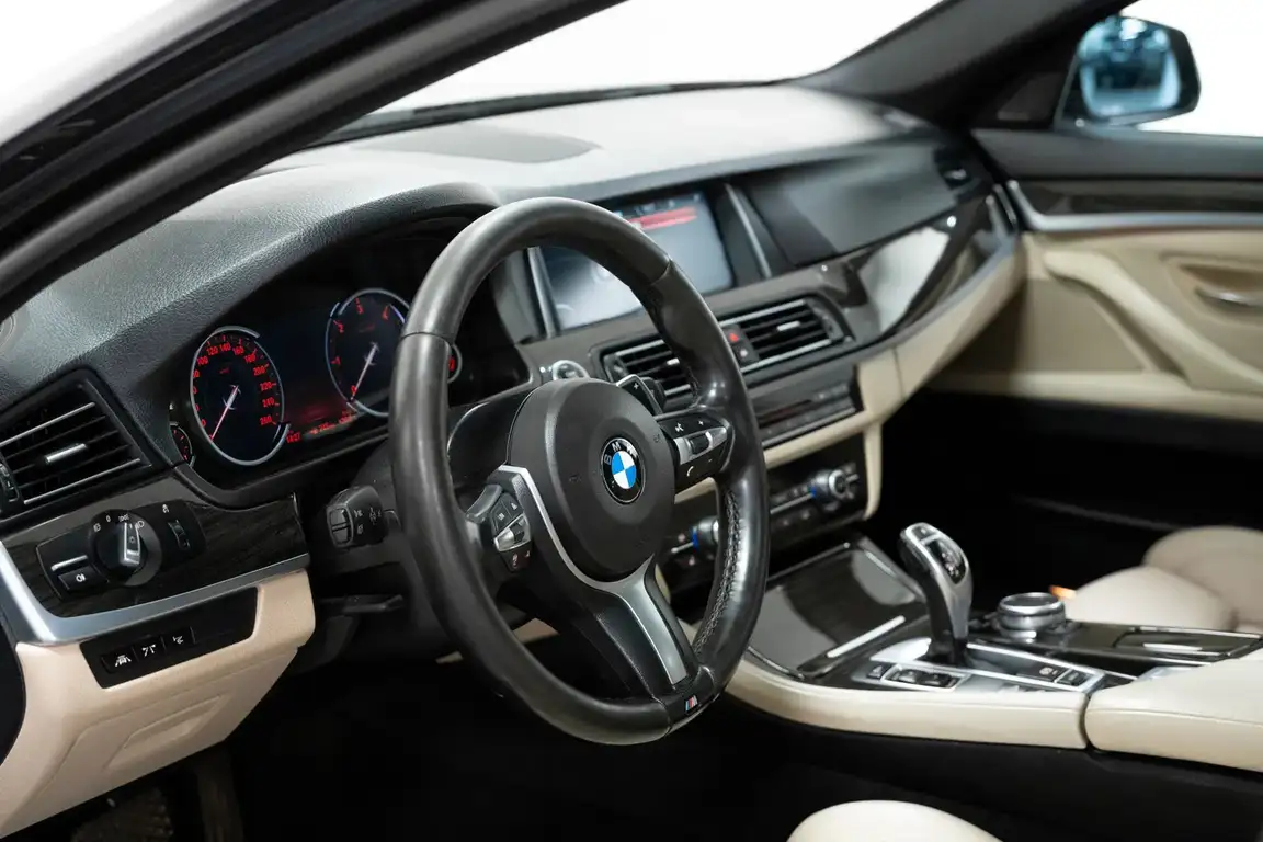 BMW 5 SERIES