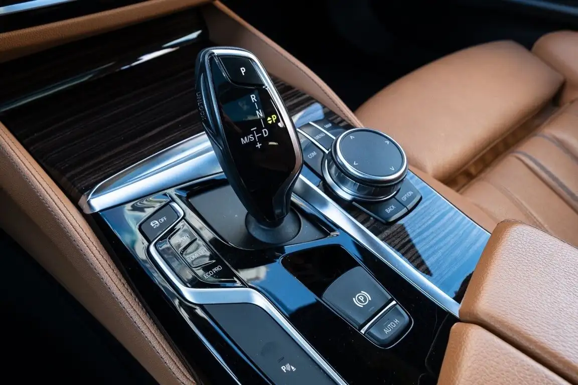BMW 5 SERIES