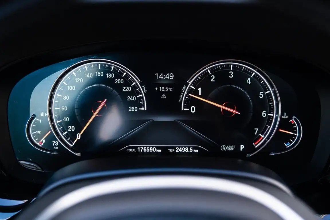 BMW 5 SERIES