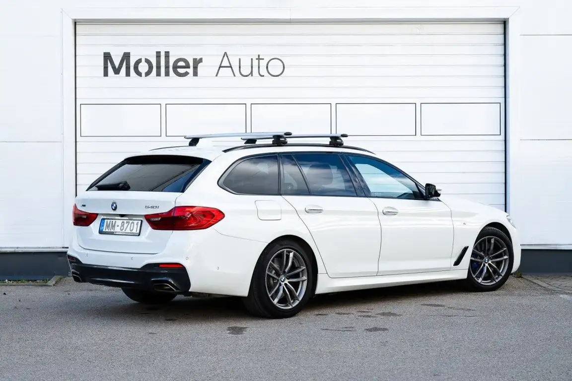 BMW 5 SERIES